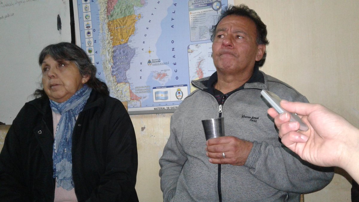 NatySerrano16's tweet photo. Gracias familia de Patricio Guanca por contarnos sobre el héroe cerrillano caído en Malvinas.CAJ Comunidad Betania https://t.co/Tx2rdMVVwG