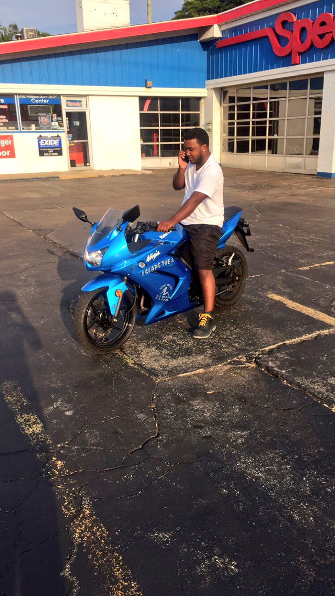 _lilcoy's tweet photo. @TommyBunzz_ New Toy π #RipTnoTay https://t.co/Uuuf9ym0L4