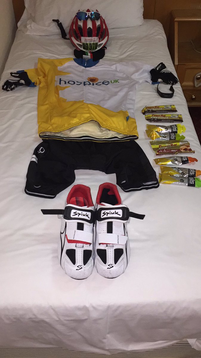 Just arrived at the hotel. Kit laid out and now ready for the morning😀🚴🏻 <a href="/RideLondon/">Ford RideLondon</a> <a href="/hospiceuk/">Hospice UK</a>