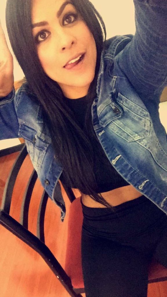 byAngelicaC's tweet photo. @AngeliQuillaFC @AngeliFan_ mua https://t.co/pj8uSmnlIv