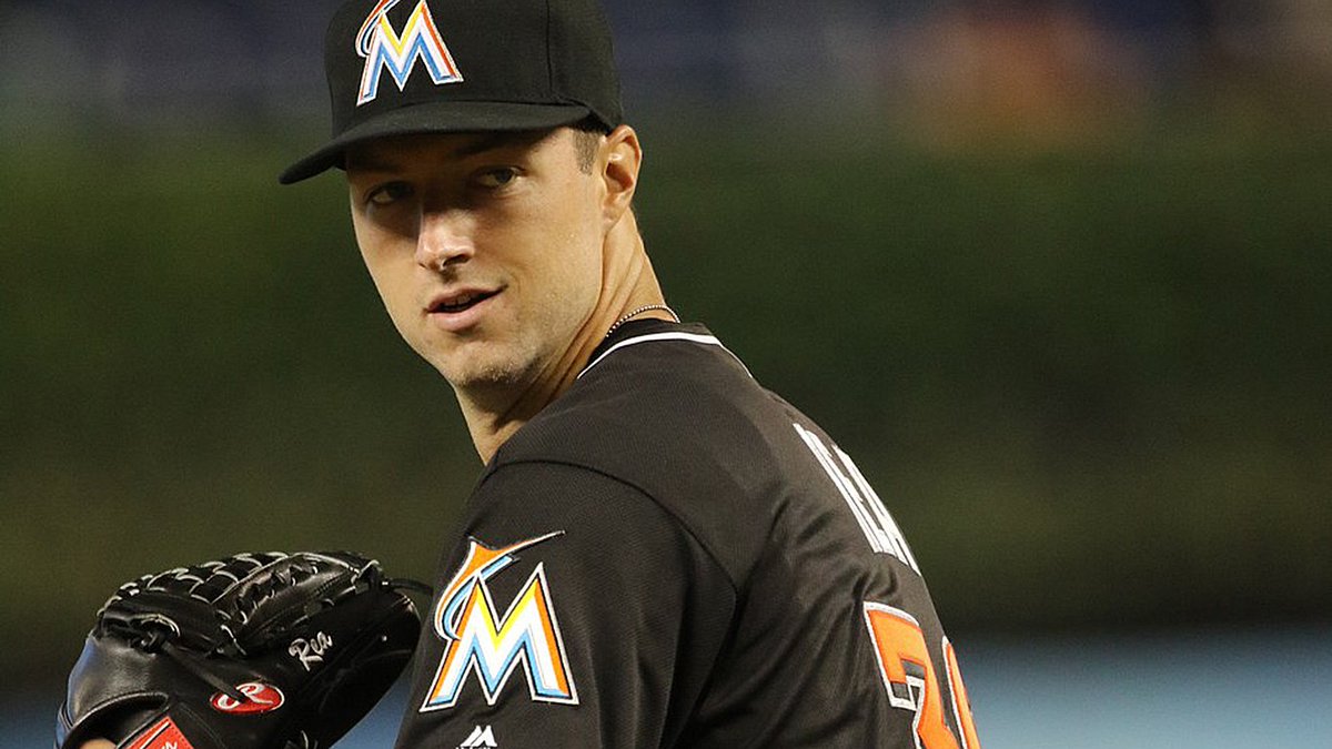 Marlins's tweet photo. 6⃣⬆️6⃣⬇️! 

#LetsGoFish https://t.co/xA2D44KBzh
