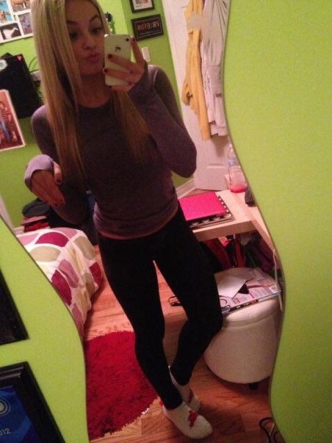 this girl is single and wants to mingle🙊😍