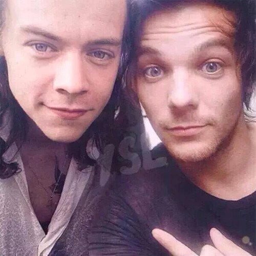 solecitoftzayn's tweet photo. Un minuto de silencio por esos edits que nos dan vida a las larries
#RespectHarryAndLouis https://t.co/XNBXuCAwaU