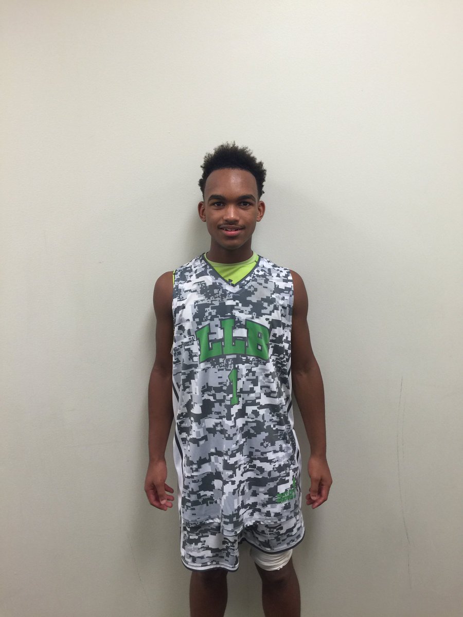 lalightning_'s tweet photo. Another BIG win for LLB. BBM 46 vs
LLB 49. Jakai Doulgas 31pts 3asst @PrimeTimeSportz #LLB2020 https://t.co/AfFf2m0wbS