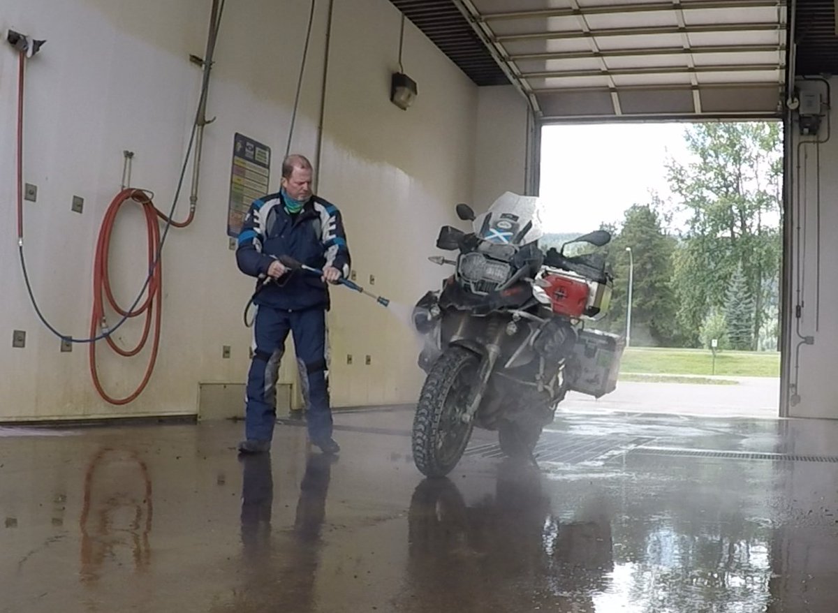 LovingLivingADV's tweet photo. Post-Dalton Highway...round 2, and mud remains, baked on in places. Bike and gear still going strong! #MakeLifeaRide https://t.co/qA7699SNzR