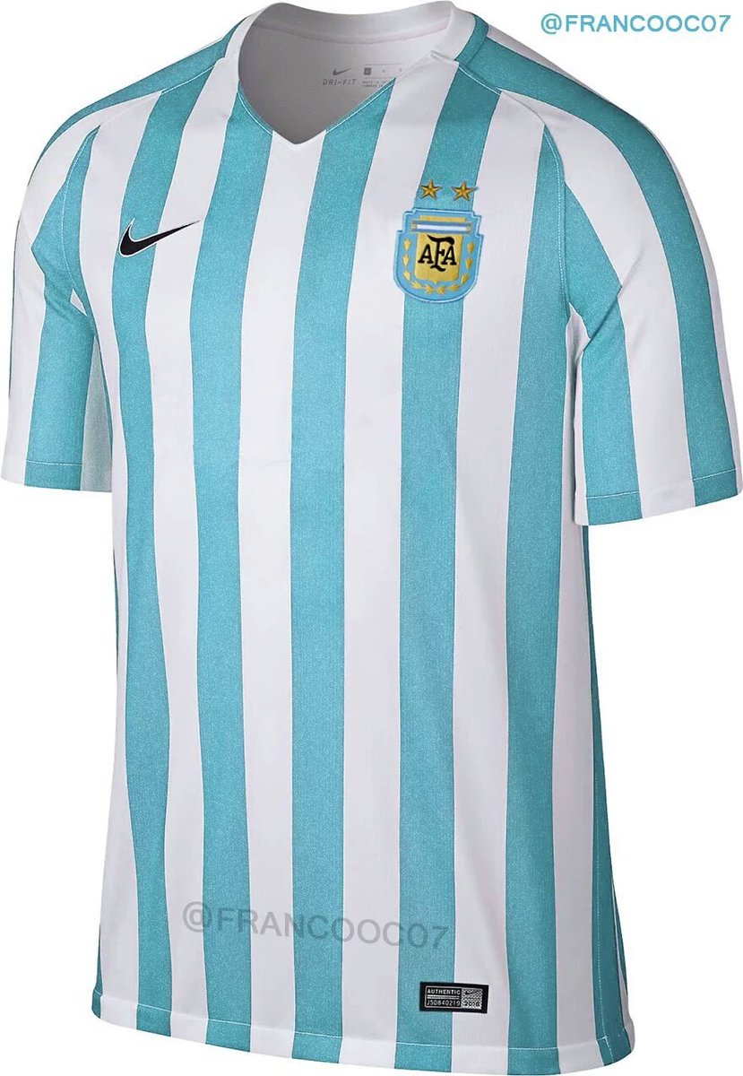 Cadena amplio becerro Marca de Gol on Twitter: ".@FrancooC07 diseña camisetas Nike para Argentina.  ¿Qué opinan? ¿Les gustaría ver a la Selección con otra marca?  https://t.co/rMitiFIPTh" / Twitter