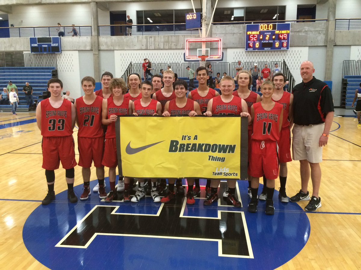 RyanJamesMN's tweet photo. Spring Grove defeats Minneapolis North 52-49 to win Class A https://t.co/OARXBnP1Ws