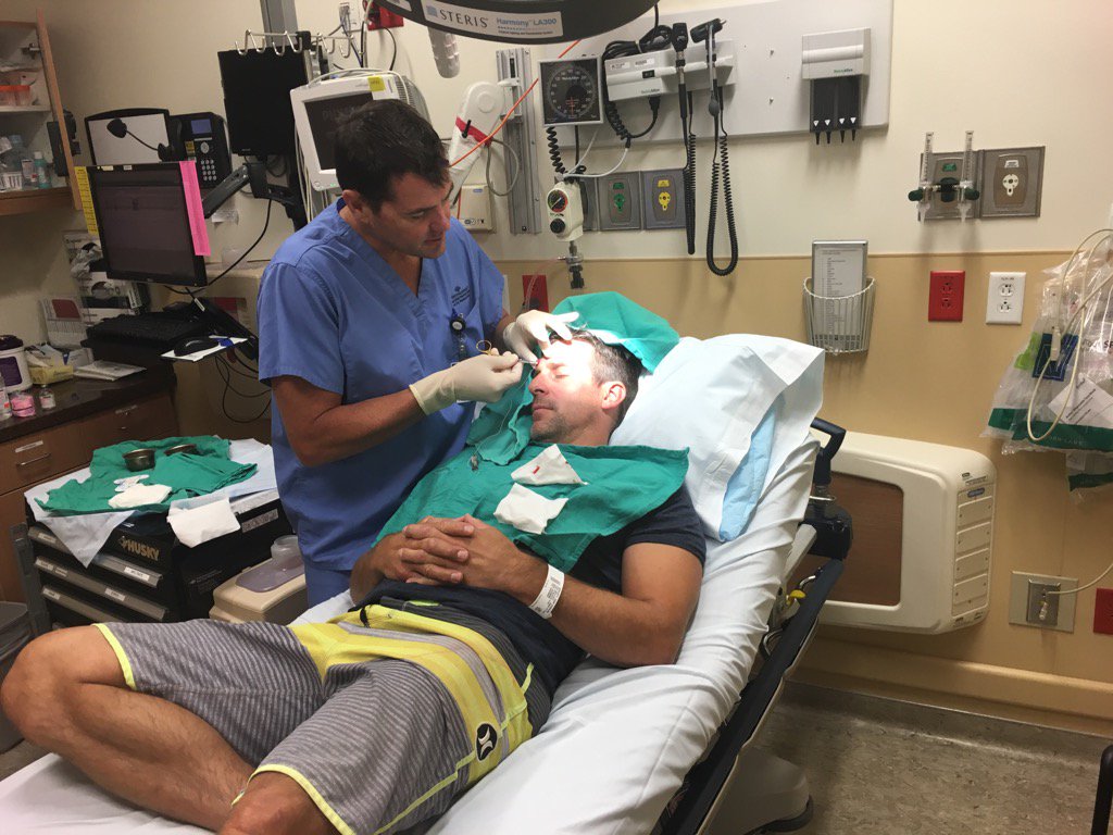 Schlopes's tweet photo. Retired ski racers like to remember what's it's like to get injured once in a while. 12 stitches. Easy recovery! https://t.co/av57JGNP3f