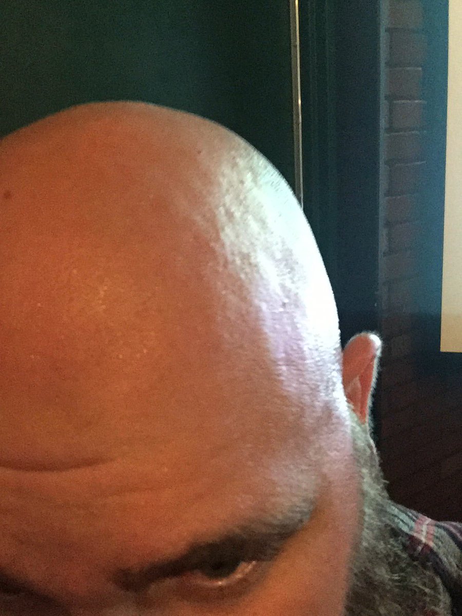 xReadPHNXx's tweet photo. #twitchstlmeetup Holy balls lazertag was hot. My bald head is dripping sweat. https://t.co/BVoBcOGiY5