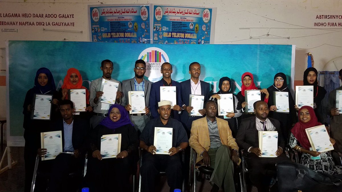 DrGuledS's tweet photo. With organisers and volunteers of the historic @GaroweBookFair. Thank you all n ALLAH bless you. #GIBF2016. https://t.co/G3z5BFOzVf