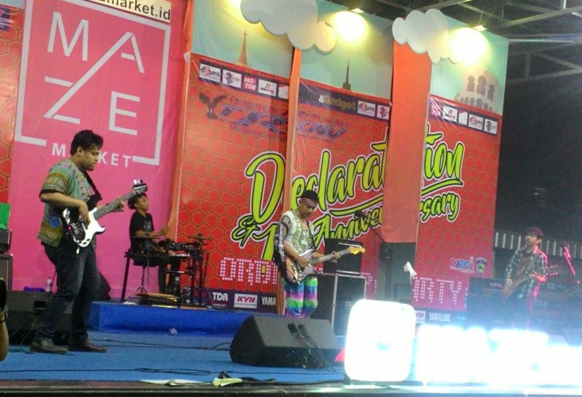 Tragedi semalam... akankah terulang sore ini?? Yuk mari ramaikan di maze market tangerang.