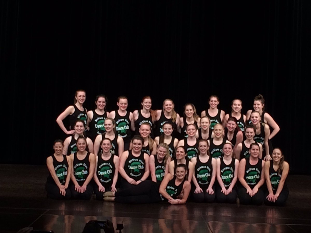 laurenpaige013's tweet photo. Happy National Dance Day! Grateful to have grown up in this sport, happy I decided to stick with it 💚👯 #CCDC #MSUDC https://t.co/FByoEjrprr