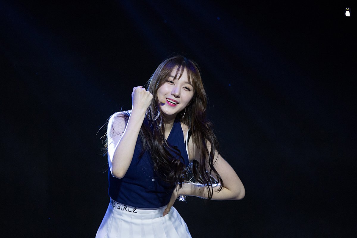 001114_p's tweet photo. 160730 플레디스걸즈 콘서트 김민경 #플레디스걸즈 #김민경 #PledisGirlz 

❤ https://t.co/eV8kjA1S7M