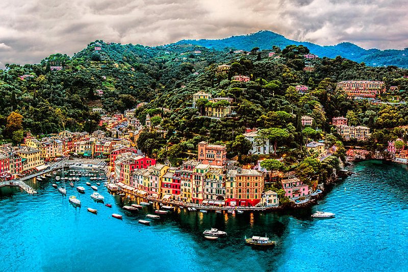 TravelnPleasure's tweet photo. 9 Real Life Fairytale Villages in #Europe - https://t.co/V91r7IbeVT  #Travel #Travelnpleasure https://t.co/Wv0bLbjbBo