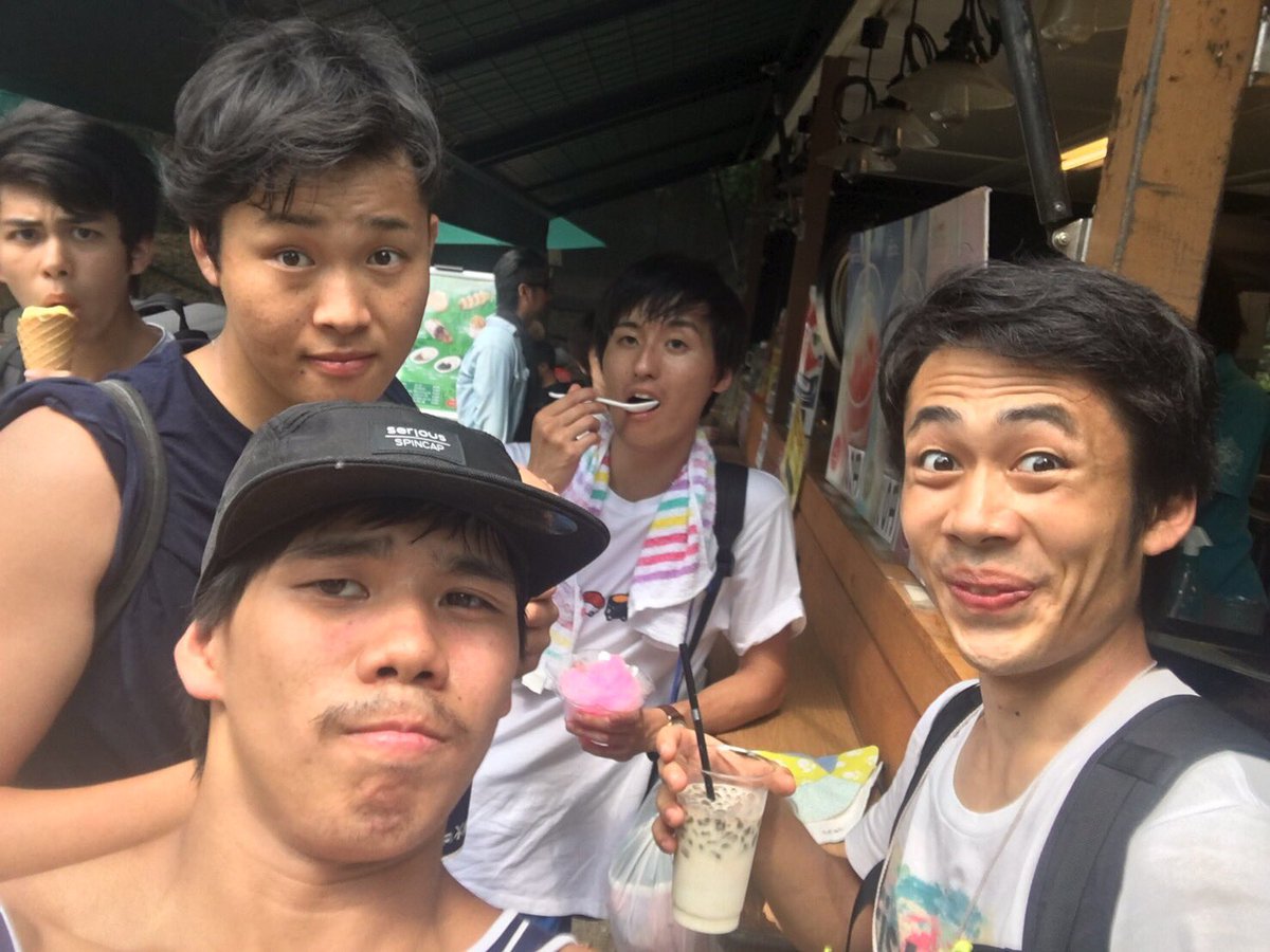 RytoSle2's tweet photo. ハウステンボスも見納めの時���ですね❗️

とってもシャワー浴びたい∧( 'Θ' )∧
髪切りたい∧( 'Θ' )∧ https://t.co/ea4JhMIWLh