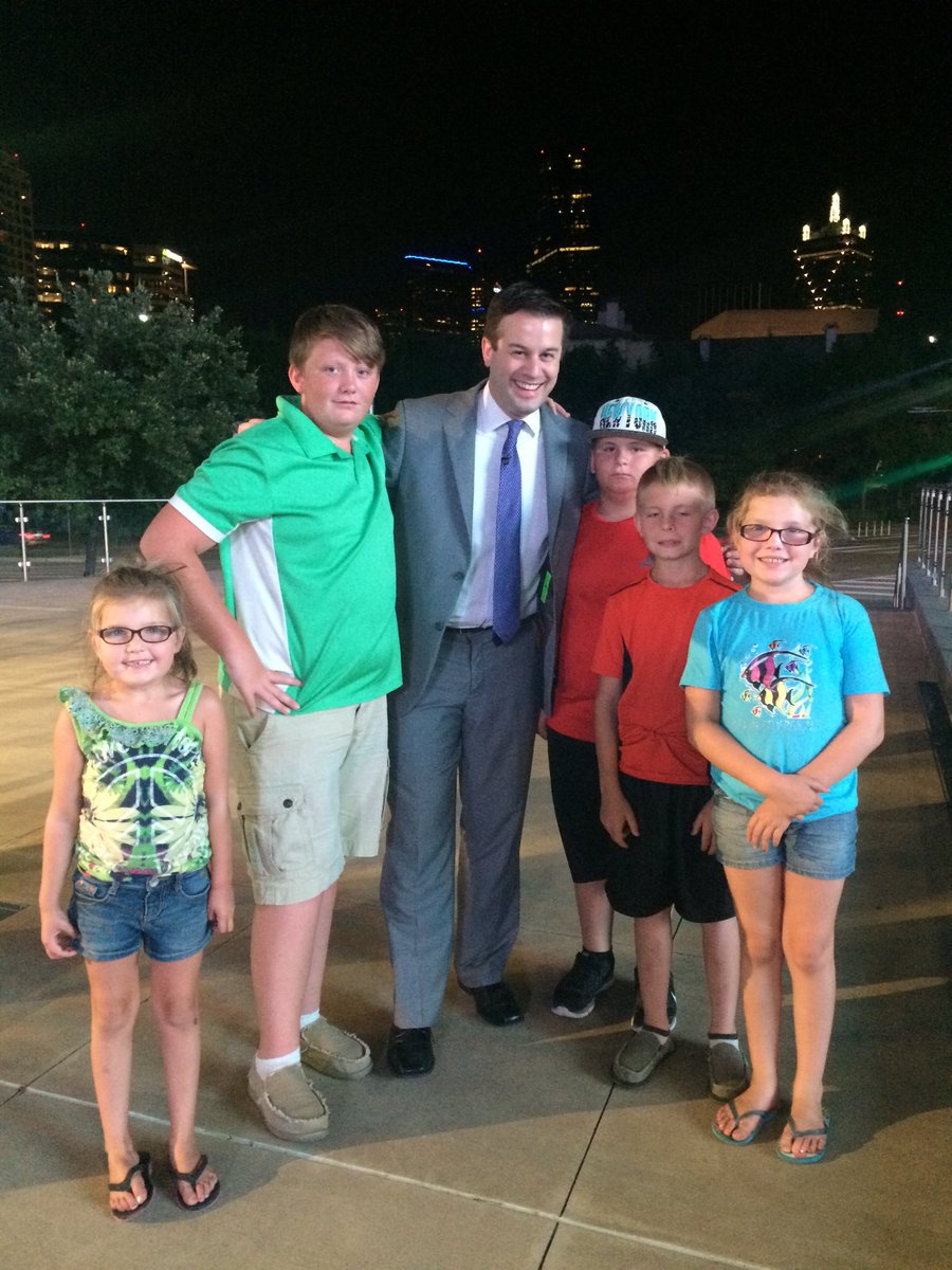We enjoyed watching Wfaa news live and meeting Ashton Altieri. #wfaa #wfaaweather