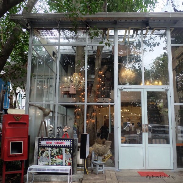 aroii's tweet image. #รีวิว ร้าน Sundays เป็นร้านที่มีการดัดแปลงตัวบ้านให้เป็นร้านคาเฟ่ตกแต่งสวยๆ
&amp;gt;ginwithbing 
aroii.tv/sundays