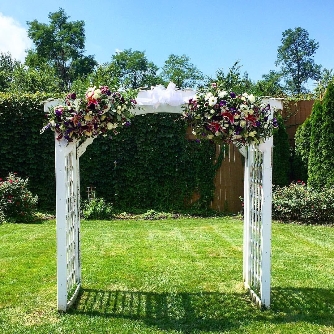 BhousegardensKY's tweet image. #sharethelex #outdoorgardens #weddings #thespeakeasy @BarrelHouseLex @BluegrassCater