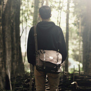 lelysanti's tweet photo. Massive VISVAL merupakan tas selempang branded dan trendy. Cocok dipakai kuliah/sekolah maupun aktivitas lainnya. https://t.co/uRT16E15Po