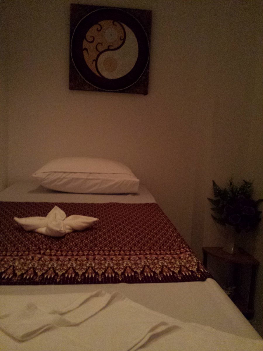 PlayTimeMassage's tweet photo. monday 1 august 2016 is the Grand Opening of our shop. On this day 50% discount on any type of room. https://t.co/s4K9e2DeX8