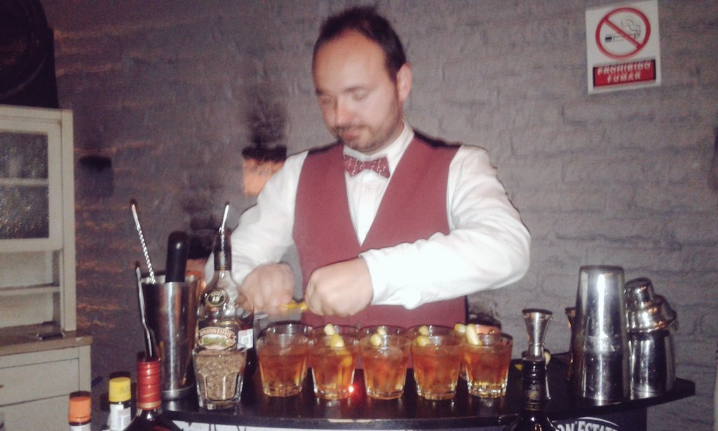 raspberrymag's tweet photo. Socialites y talento artístico se reunen para vivir aventura experiencia #RumLovers #AppletonEstateMx @AppletonMex https://t.co/h3C1qrzJvR