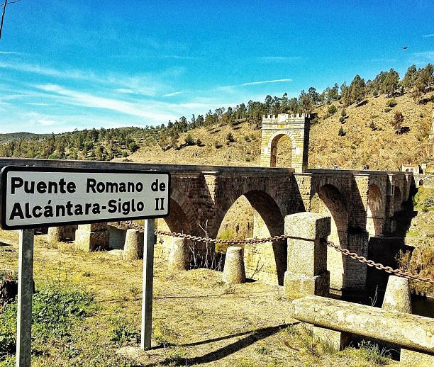 PerpetumPontem's tweet photo. @fdiaz_p Fantástica!!👍 ...para documentarla!! https://t.co/S74Uf5kiuG