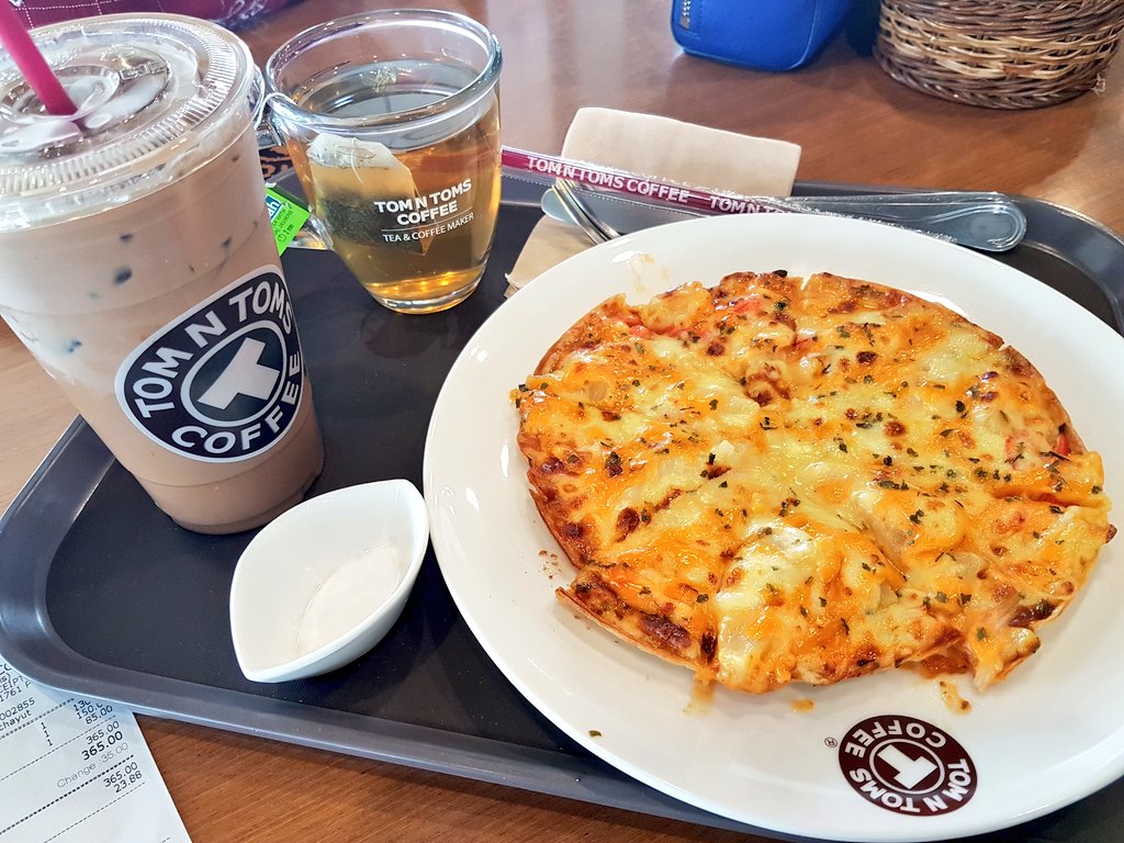 tooky_took's tweet photo. บินมาเกาหลีแพล๊บ
#TomNTom https://t.co/Hv5NIa6bsM