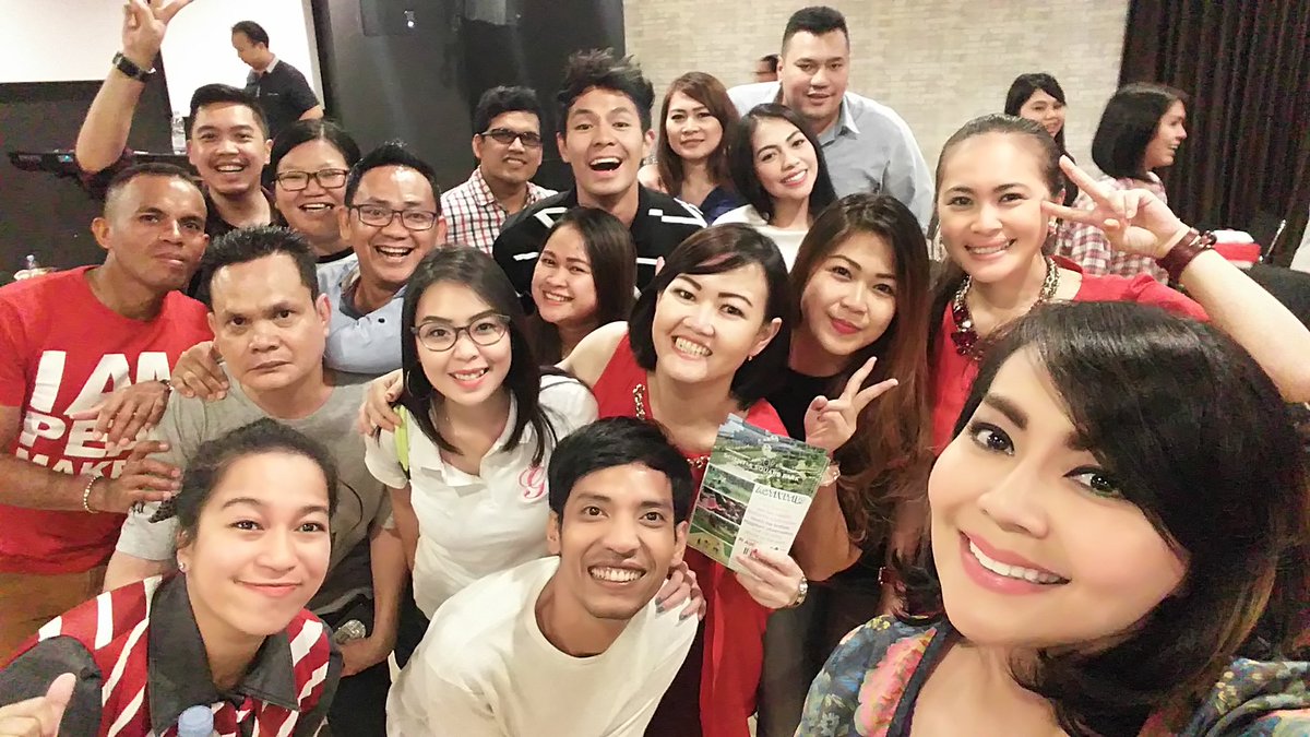 After church.. 👼
Happy Sunday all.. 🙏