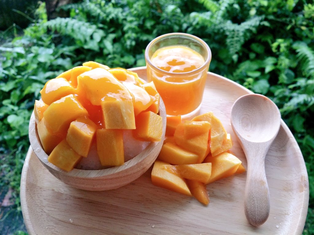 alyzgl's tweet image. บิงซูมะม่วงของฉัน ep17 ดัดแปลงทำซอสมะม่วงเองด้วย อร่อยฟินนกินตอนฝนตก ทำง่าย ทำบ่อยจนแม่บ่น #lazycooking @Sibbil_