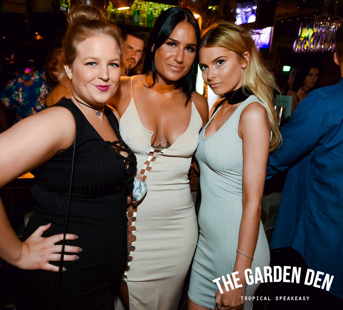 LostParadiseBar's tweet photo. Pay day always brings out the best in our islanders! Rewind your Saturday night in Paradise  https://t.co/UhLBpMWUlg https://t.co/fwHEkekFKH