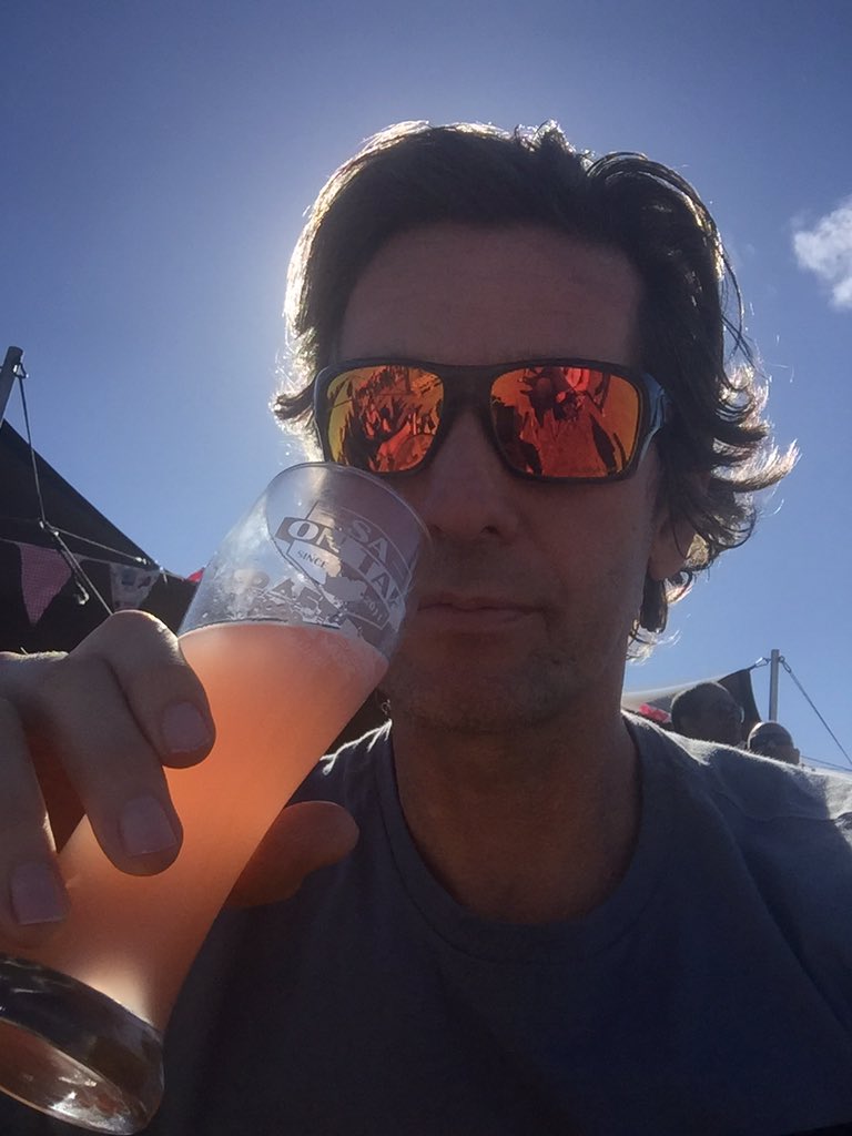 11CG's tweet photo. Pink drinks....SA on Tap....craft beer https://t.co/ELcLb3VNht