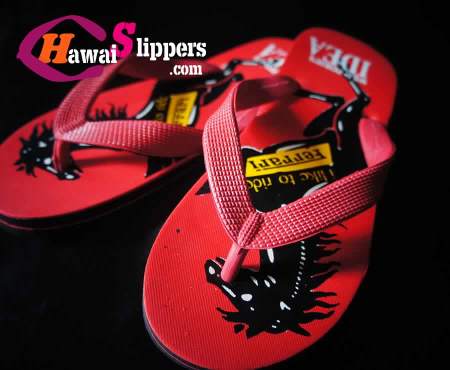 HawaiSlippers's tweet photo. Wholesale Rubber Slippers Low Rates! info@hawaislippers.com #footwear #slippers #flipflops #chappals #hawwaislippers https://t.co/sI9Zn4FBIr
