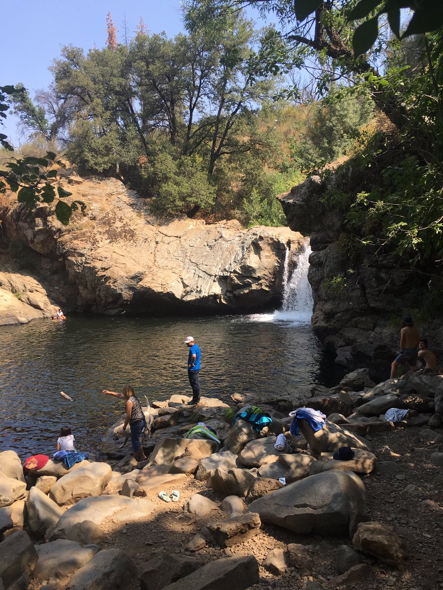 santinsebas's tweet photo. This place was dope. Wouldn't mind going again. #rainbowpools https://t.co/ncswTEIE1W