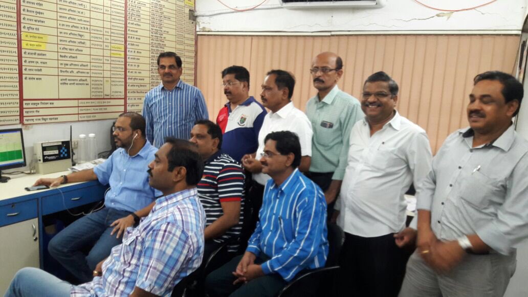 Sandeep Malvi (@malavi_sandeep) on Twitter photo TMC MC <a href="/SJaiswal_IAS/">Sanjeev Jaiswal (I.A.S.)</a> coordinating heavy rainfall situation from disaster management cell. TMC MC <a href="/SJaiswal_IAS/">Sanjeev Jaiswal (I.A.S.)</a> coordinating heavy rainfall situation from disaster management cell.