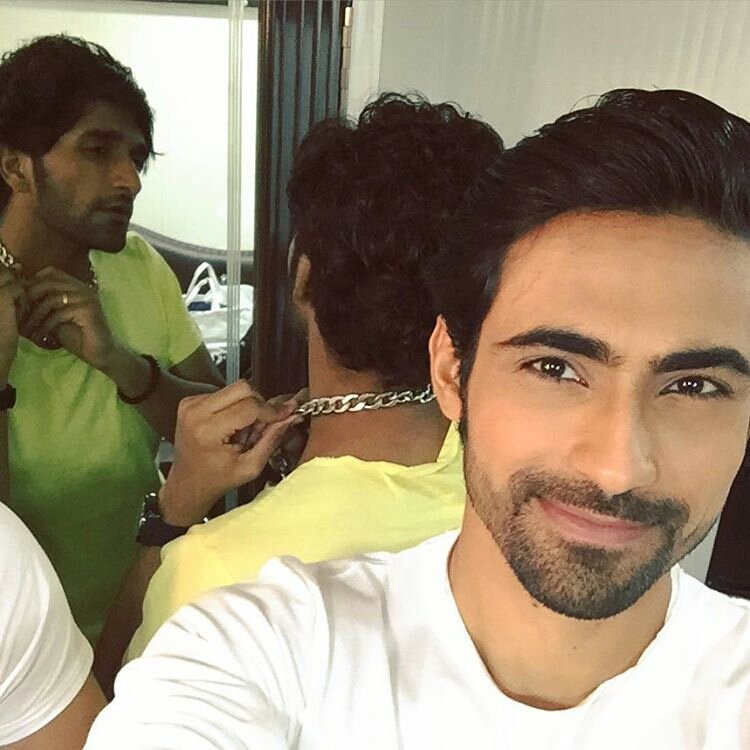 fc_SANAM's tweet photo. @Regrann from @samarpuri  -  Good morning / afternoon 🐣  -  https://t.co/KRj9bs8zYZ https://t.co/Ky3Bcv5Np7