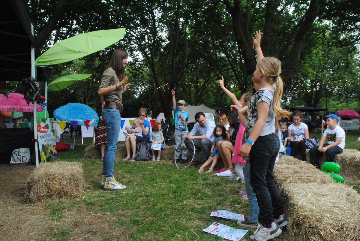 kipperscurtains's tweet photo. The kids joining in with #jessfrench @zsllondonzoo yesterday #littlecreaturesfestival https://t.co/1RrdhTsmAC