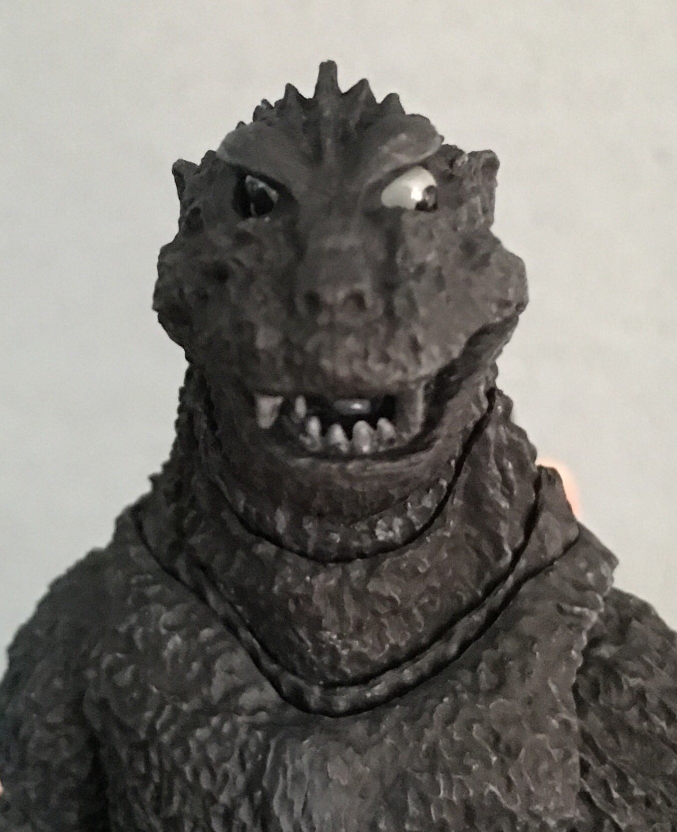 編集怪獣 高橋圭太 S H Monsterartsの初代ゴジラ フィギュアとしては良かったんですが ちょっとお顔が残念だった T Co Zlzmvxb98o Twitter