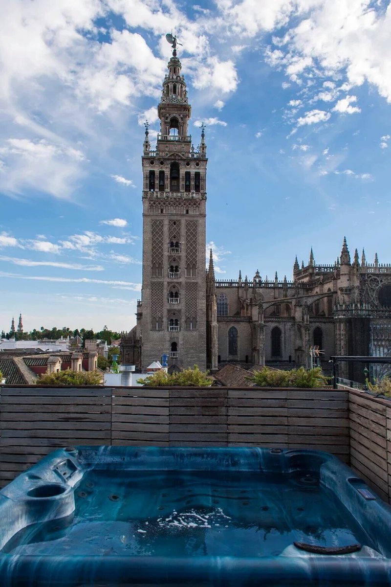 Catedral de Sevilla tweet media