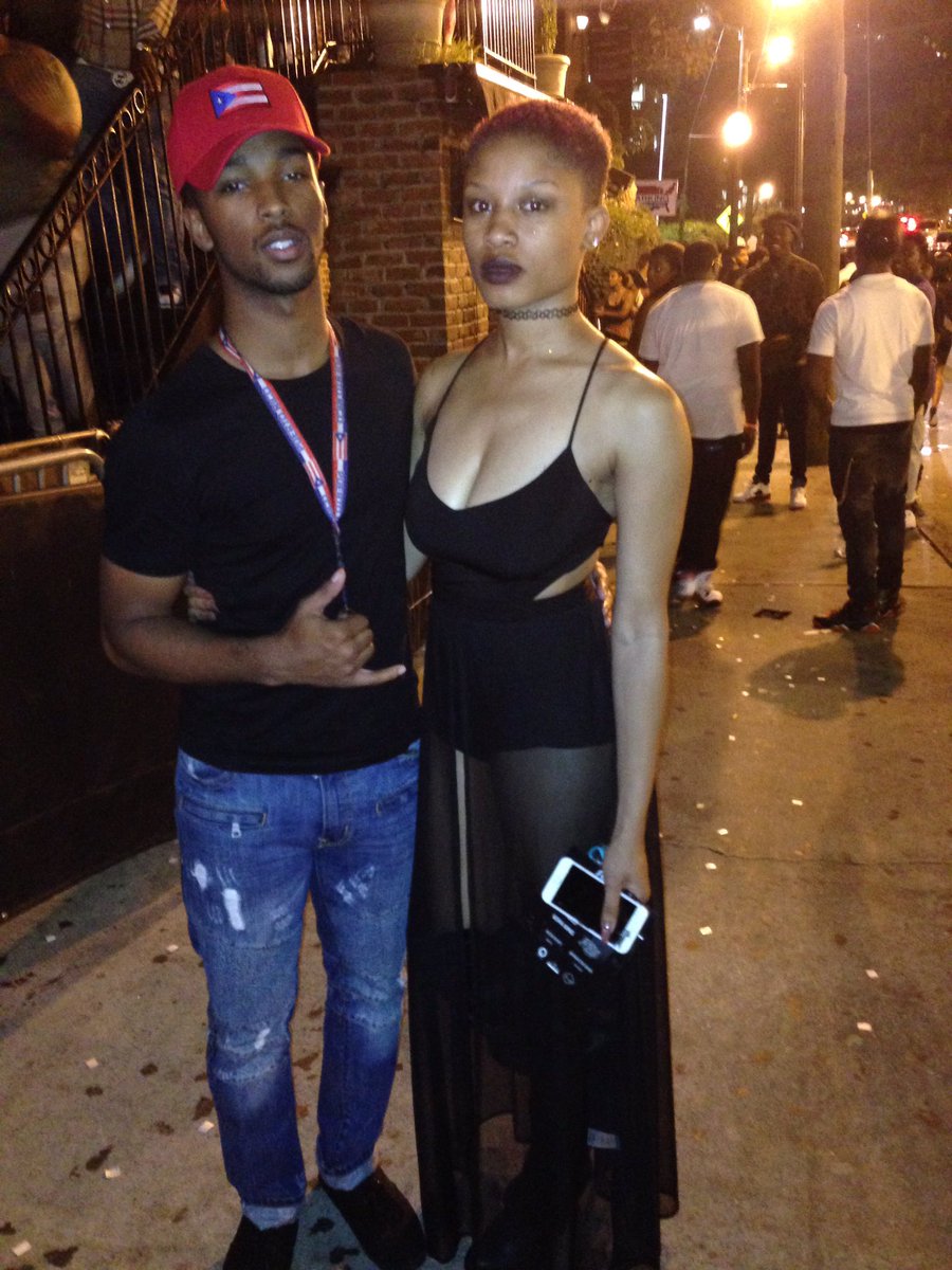 MessyMyra_'s tweet photo. Big shoutout to @iamjaiparham for showing love 🙌🏽 I appreciate you bro ✊🏽💋 #bbluatoperatonight #bblu5 https://t.co/Arh97S32PJ