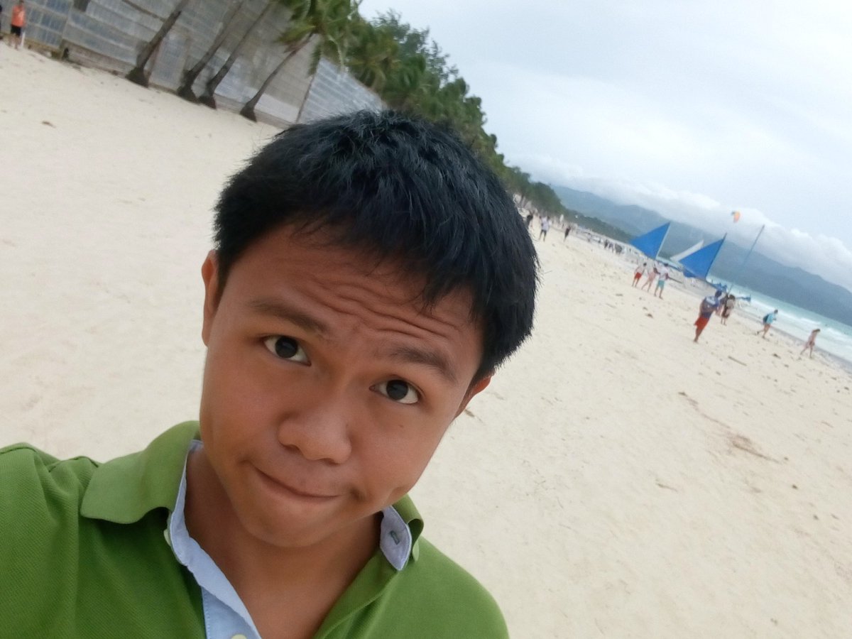 Kylepaterno's tweet photo. Rest day :D #pabebe #anonanamankayaangmagawa https://t.co/zPqMIGzCfo