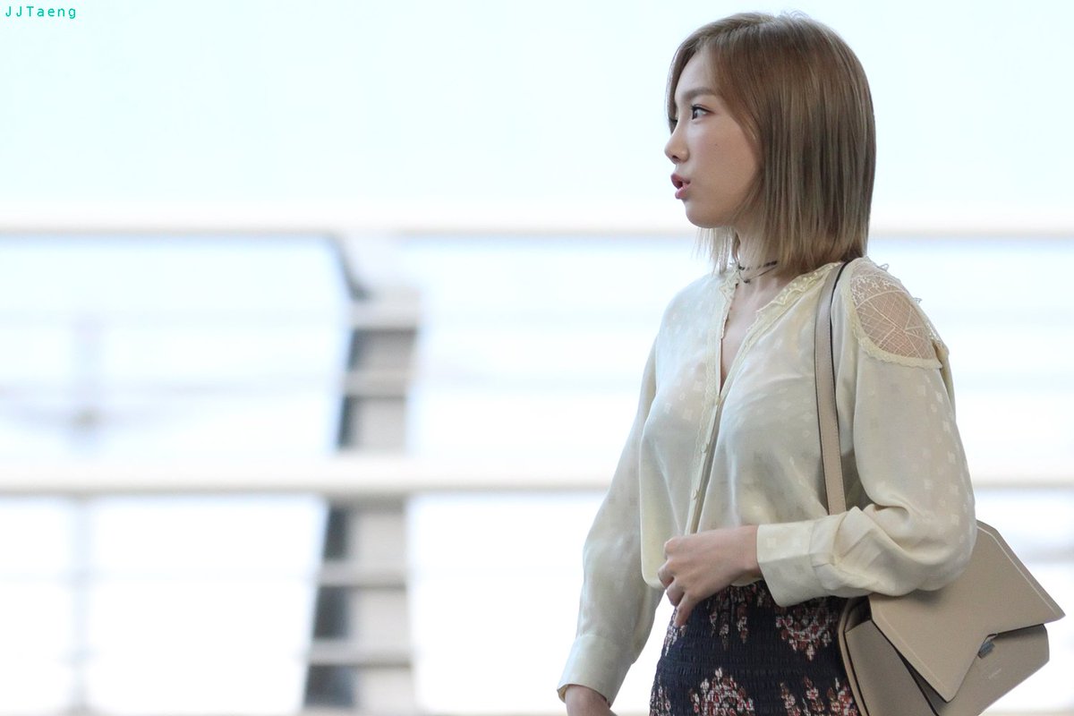 tinkeubear's tweet photo. JJTaeng_pic: 160730 ICN Departure - 1 https://t.co/XiwNXHueJz https://t.co/wDHhnrUfrP