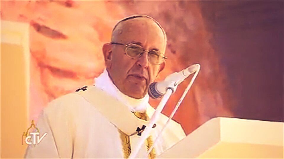 Iglesiastgo's tweet photo. #PapaFrancisco: Dios nos ama tal como somos, nadie es inferior:Tú eres importante @jmj_es @JmjChile #JMJ #Krakow2016 https://t.co/jxgM88ejH1