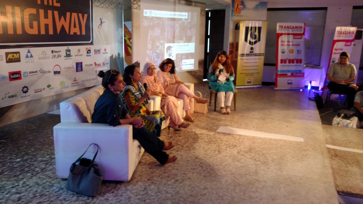FizzaRahman's tweet photo. Was a great day moderating #AgahiZaruriHai w/this energetic #YLC crowd. The highway getting us on a high #YLCWisdom https://t.co/2d82STR0qM