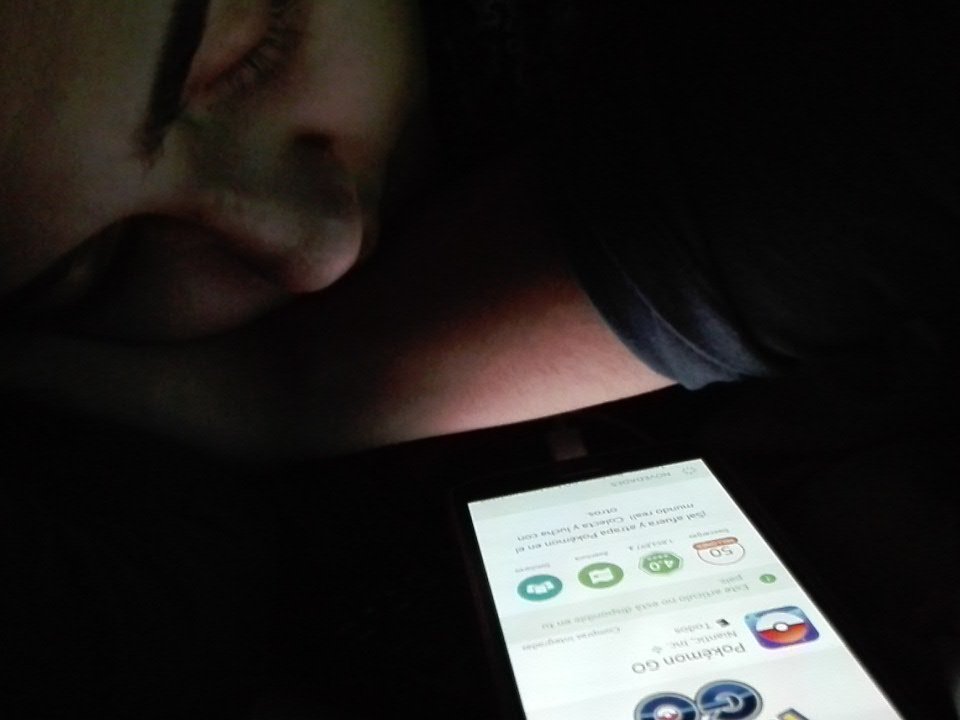 ChiivyCuteStyle's tweet photo. #pokeclooud Mi prima cagó esperando #PokemonGoChile  xDDDD https://t.co/xv3s5cCZOs