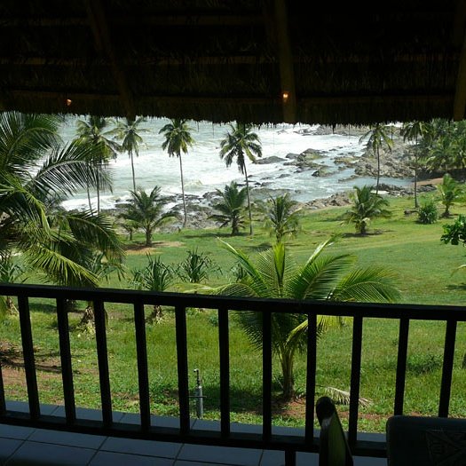 destination_gh's tweet photo. AXIM BEACH HOTEL 

Axim Beach Hotel is situated on a tropical hillside overlooking kilometres of deserted beaches. https://t.co/jfQzGpbBjc