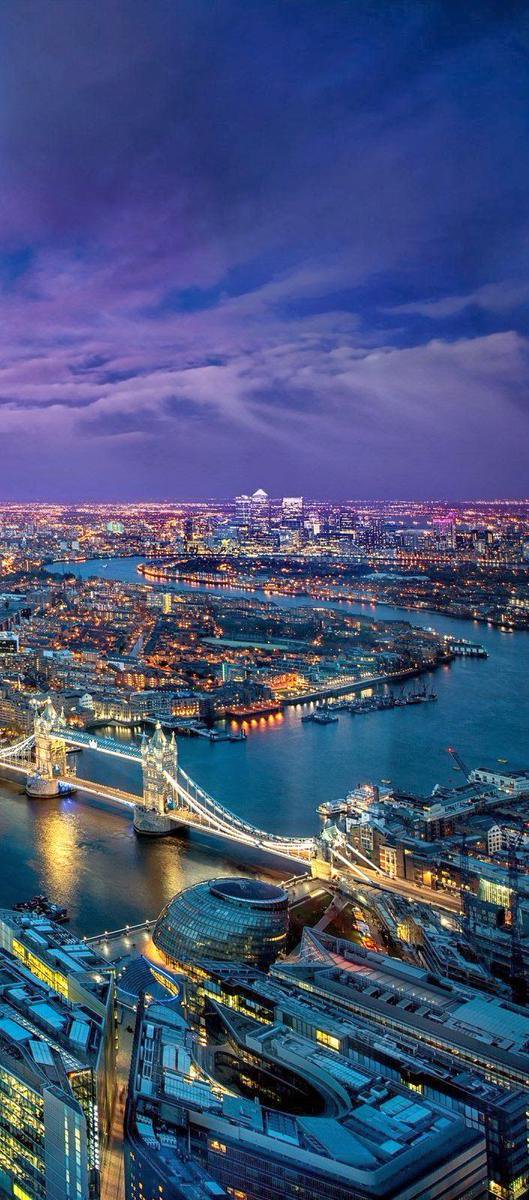 ghani_b's tweet image. An aerial view of London at night