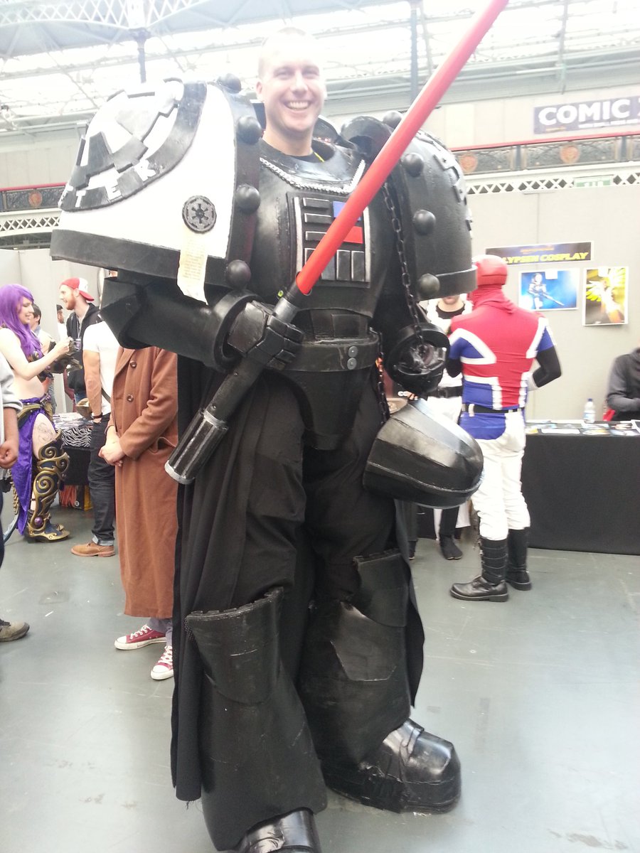 DarkCleoPro's tweet photo. Don't forget to come and check out @Roth1982 down at our #cosplay area! #LFCC16 https://t.co/LBQRdmhuAO