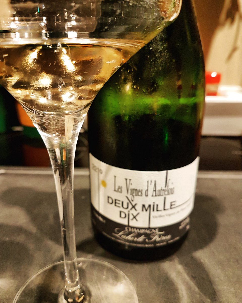 Tibo_76's tweet photo. Champagne Laherte Frères Les Vignes d'autrefois 2010 #laherte #champagne https://t.co/Nf41sVrcMr