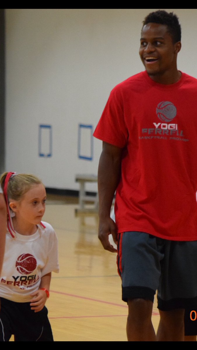 willh79320's tweet photo. #experience @YogiFerrell11 @ProCamps daughter is having a blast with Yogi this wknd! Gettn 1% better each day https://t.co/AZTmUlQ1fW