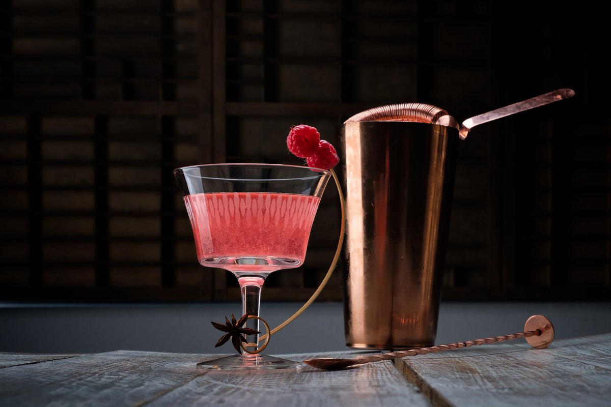 DDP_UK's tweet photo. Create and experience the Sweet Raspberry Martini with @GreenMvmt #Absente! https://t.co/MofUDvJjVR #Absinthe #DDP https://t.co/mnjssIAX8T